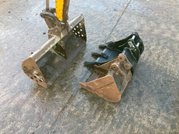 JCB 8016 CTS (2015) – Mini Pelle 1,5T – 2 487 h – Image 2