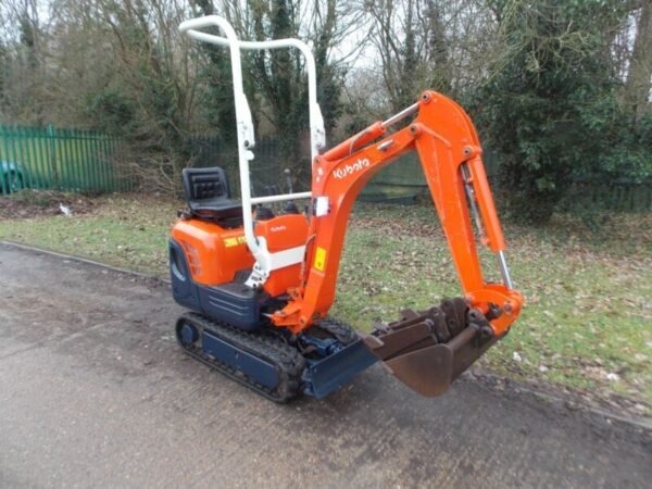 Kubota K008-3 Micro (2013) – Mini-Pelle 0,8T avec Moteur Neuf – 2 694 h – 3 Godets – Image 9