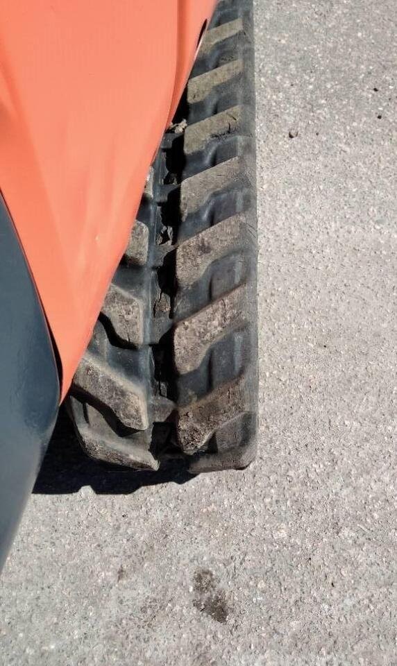 Kubota KX015-4 (2015) – Mini-pelle d’occasion 1,5T, révisée, livrée avec 3 godets – 3 880 h – Image 5