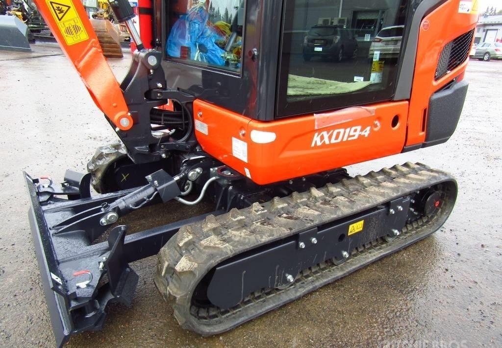 Kubota KX019-4 (2022) – Mini-pelle 1,9T – 10 h – État Neuf – 3 godets – Prête à l’emploi – Image 9