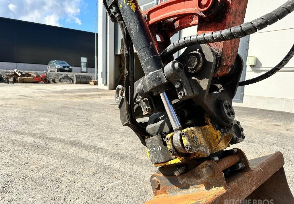 Kubota KX057-4 (2018) – Mini-pelle 5,6T – 5 600 h – Révisée – 3 godets inclus – Image 5