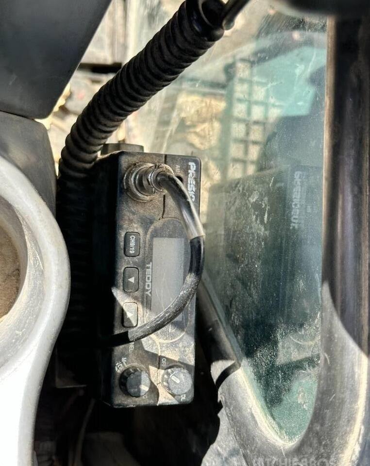 Kubota KX057-4 (2018) – Mini-pelle 5,6T – 5 600 h – Révisée – 3 godets inclus – Image 4