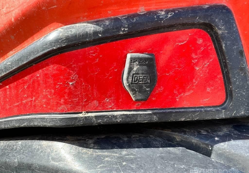 Kubota KX057-4 (2018) – Mini-pelle 5,6T – 5 600 h – Révisée – 3 godets inclus – Image 14