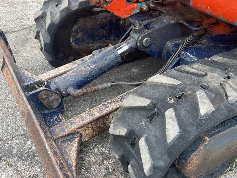 Kubota KX08 (1994) – Mini-Pelle 8 Tonnes – 2 700 h – Révisée avec 3 Godets – Image 5