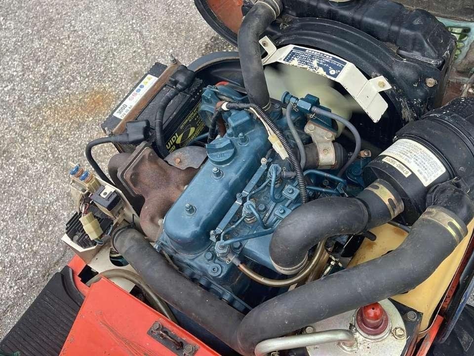 Kubota KX08 (1994) – Mini-Pelle 8 Tonnes – 2 700 h – Révisée avec 3 Godets – Image 4