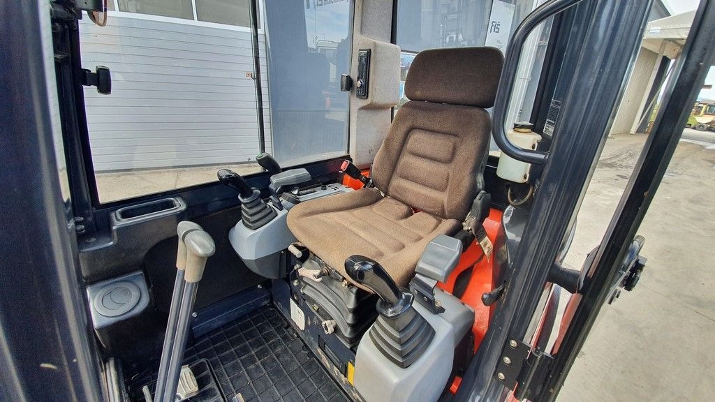 Kubota KX71-3 – mini-pelle 2,8 t en occasion – Image 6