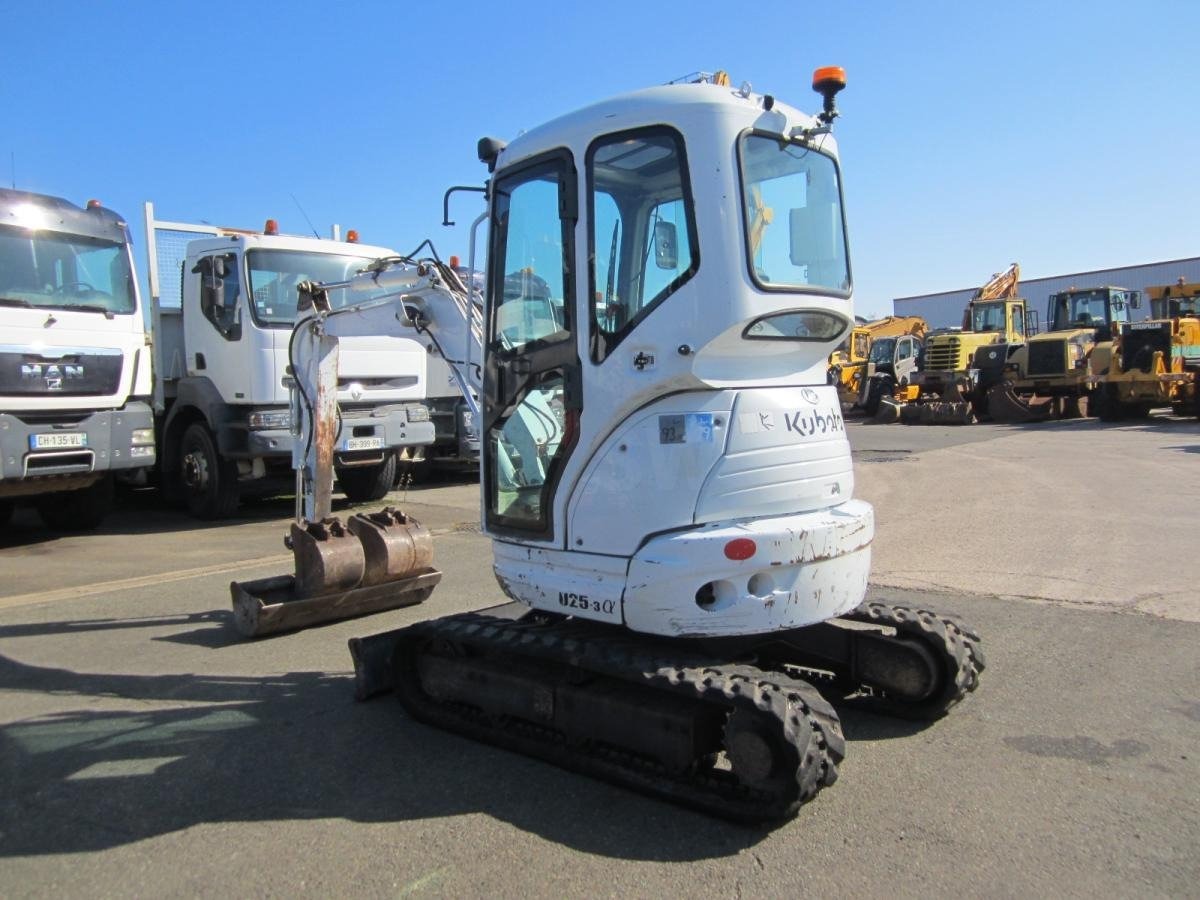 Kubota U25-3 (2005) – Mini-pelle 2,6T – 6 333 h – Révisée – 3 godets – Attache rapide – Image 14