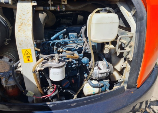 Kubota U48-4 (2011) – Mini-pelle 5 tonnes – 3 765 heures – Entièrement révisée – Image 5