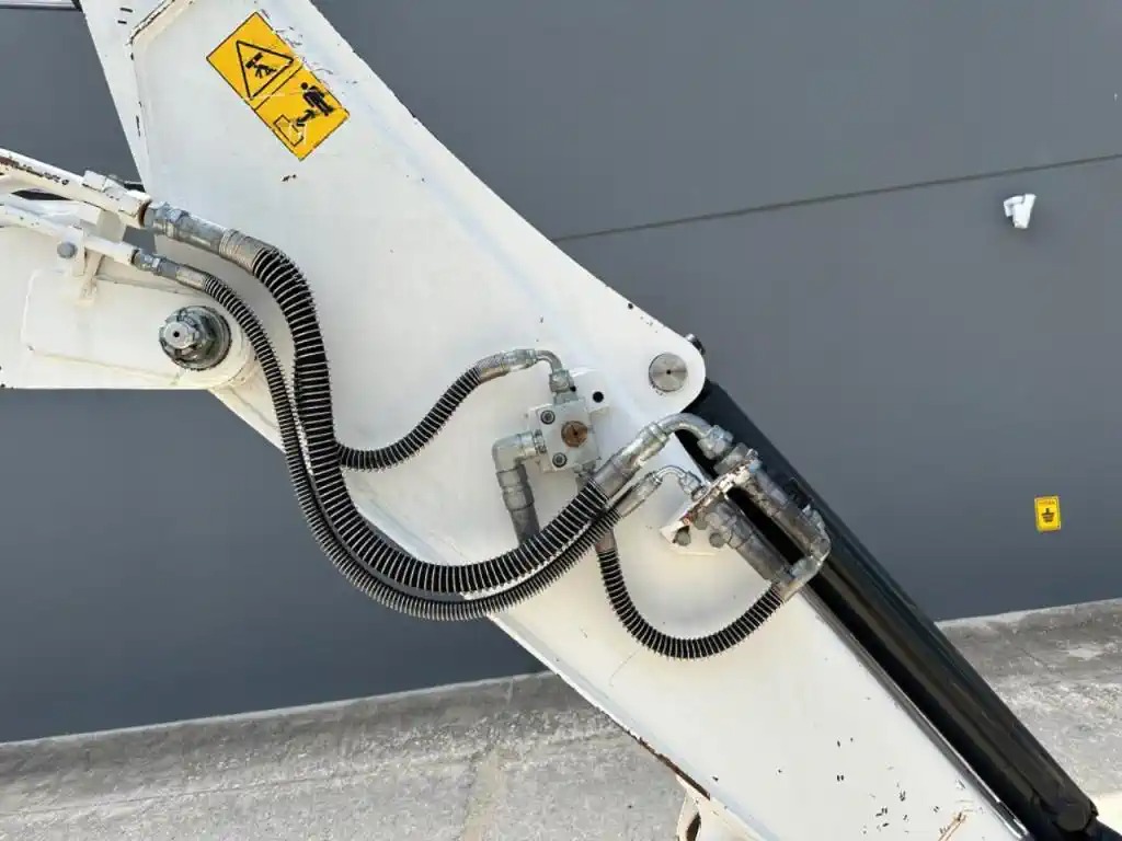 Mini-pelle BOBCAT E62 – Occasion en bon état, prête à l’emploi – Image 9