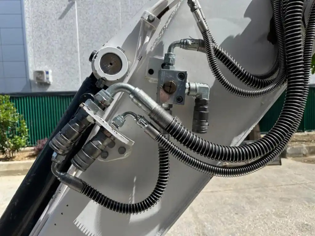 Mini-pelle BOBCAT E62 – Occasion en bon état, prête à l’emploi – Image 15