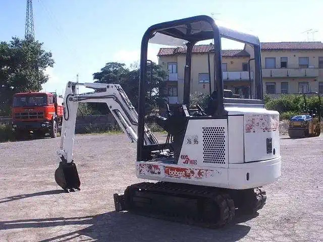 Mini-pelle Bobcat E35 – Année 2014 – 3,5 tonnes – 678 heures au compteur – Image 2