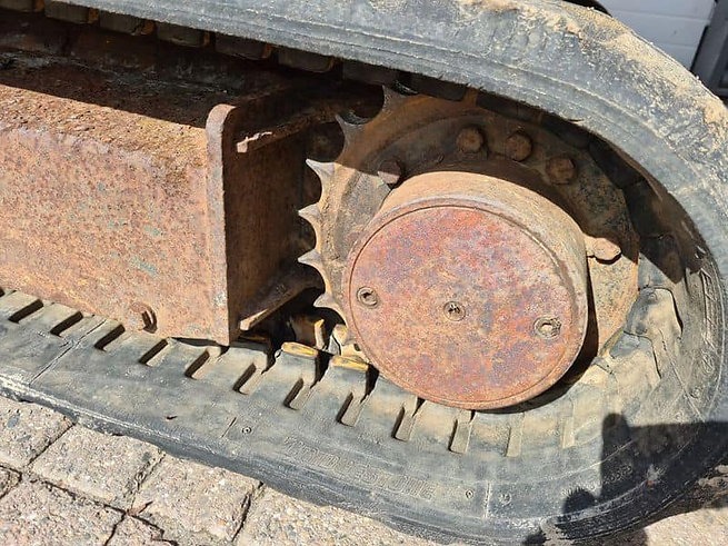 Mini-pelle Hitachi EX30 d’occasion 2006– Compacte, fiable – Image 7