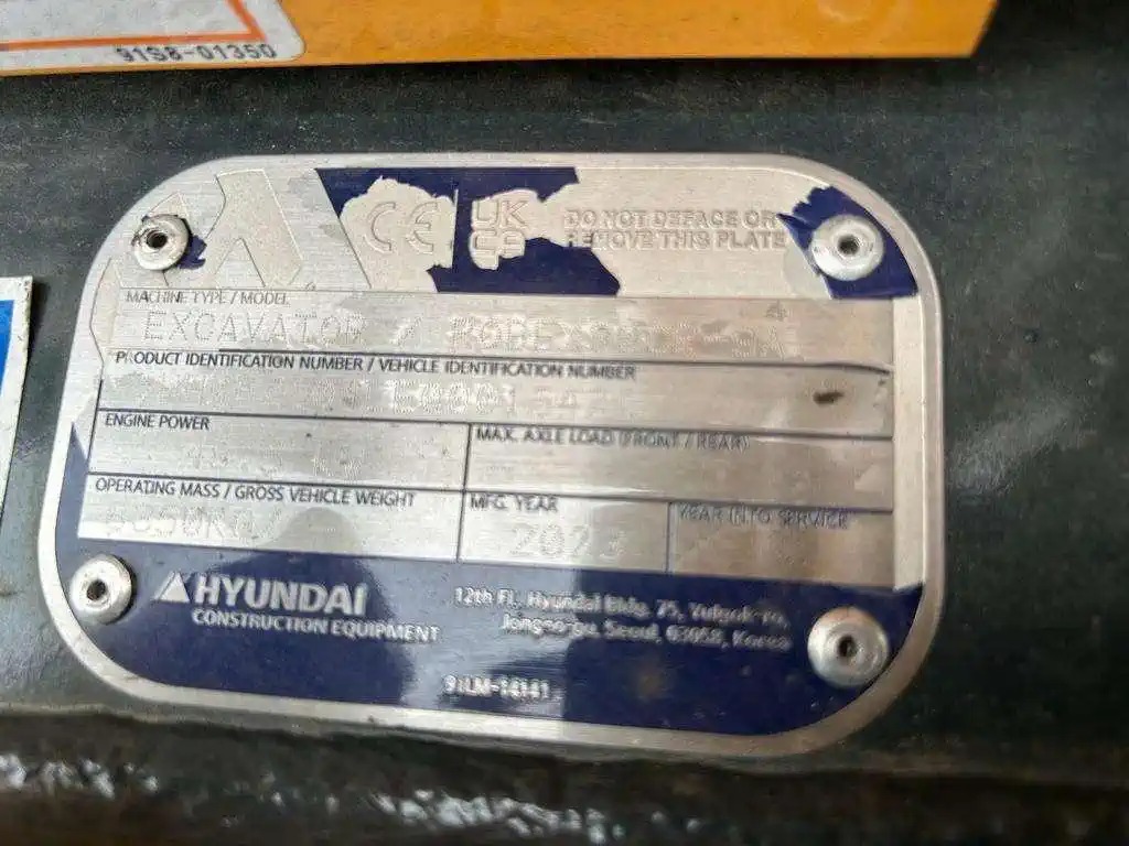 Mini-pelle Hyundai R80CR-9A, modèle d’occasion – Image 5