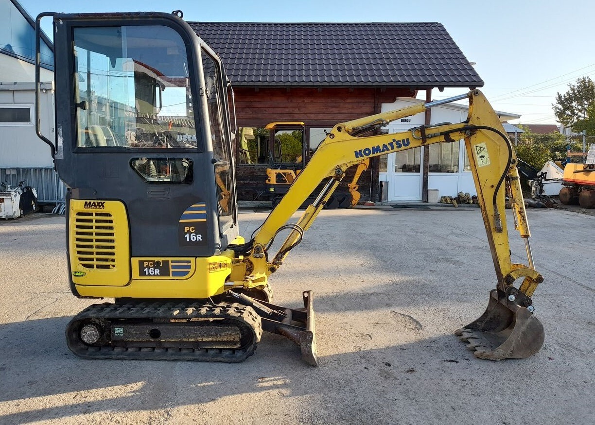 Mini-pelle Komatsu PC16R – matériel d’occasion – Image 8