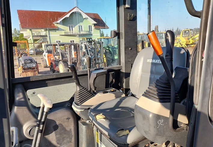 Mini-pelle Komatsu PC16R – matériel d’occasion – Image 6