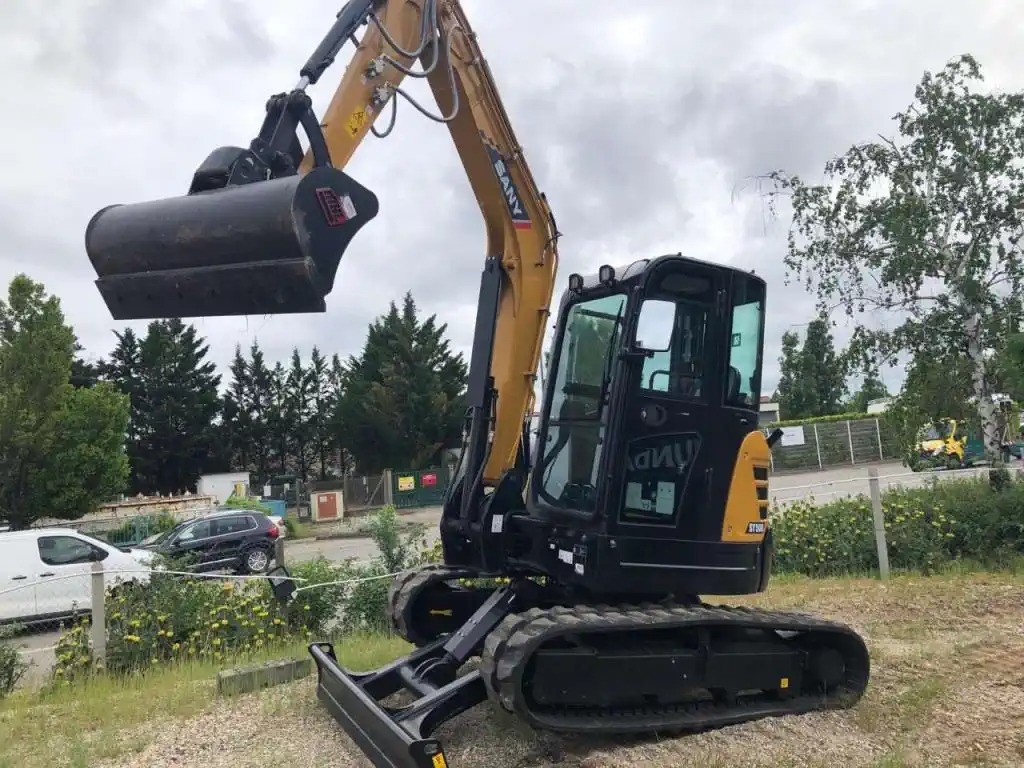 Mini-pelle SANY SY50U d’occasion en excellent état – Image 12