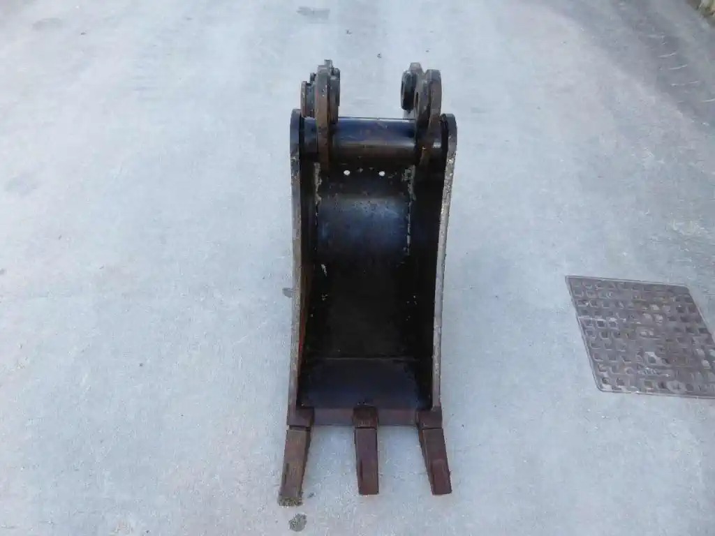 Mini-pelle compacte CASE CX 60C – modèle d’occasion – Image 13