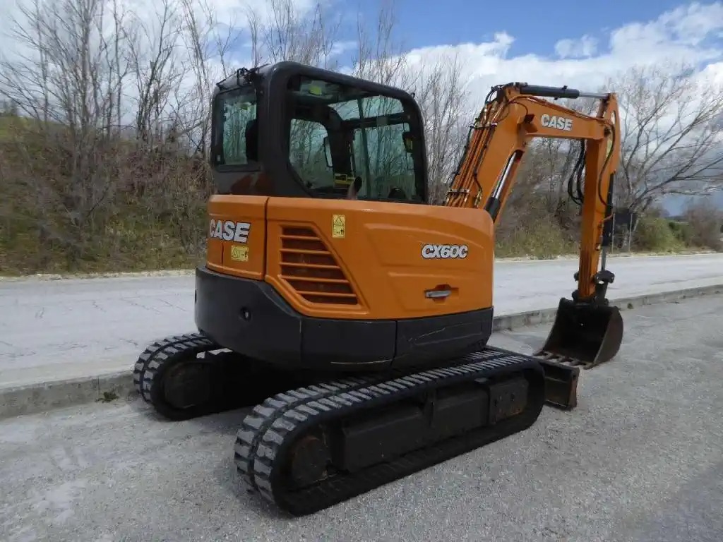 Mini-pelle compacte CASE CX 60C – modèle d’occasion – Image 7