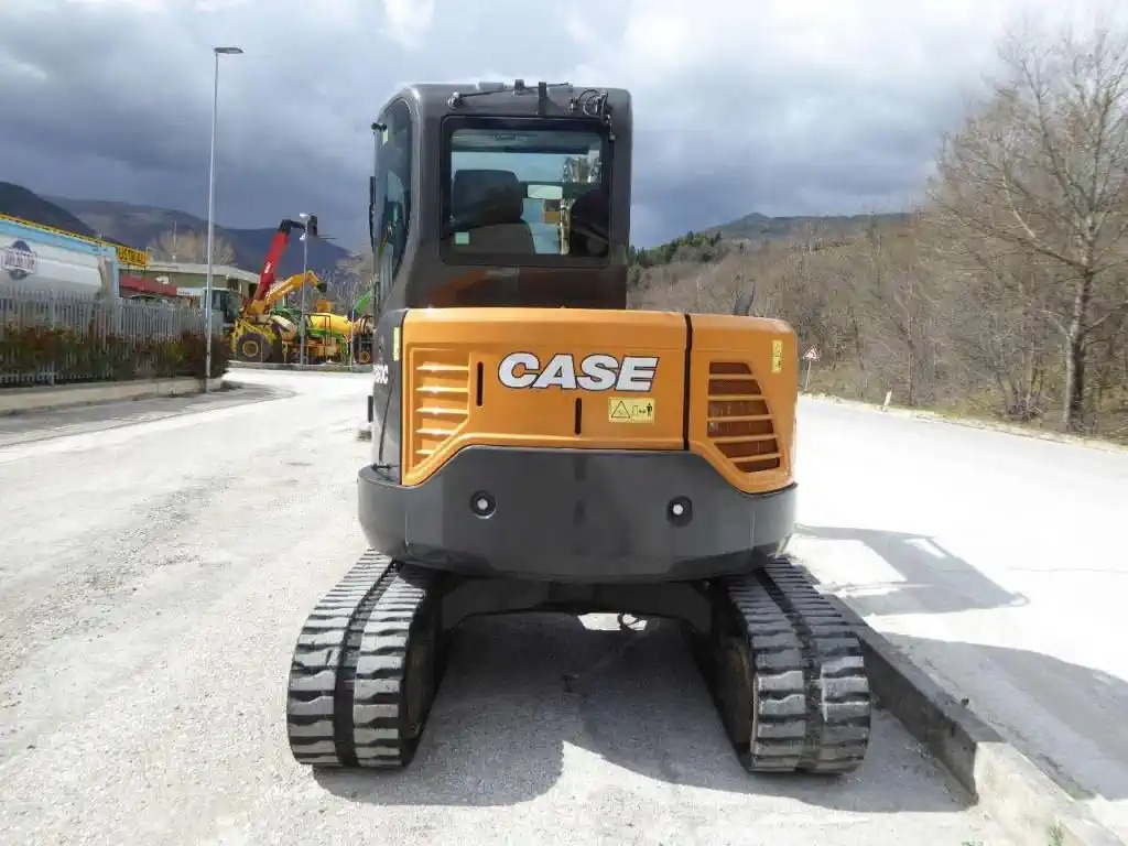 Mini-pelle compacte CASE CX 60C – modèle d’occasion – Image 4