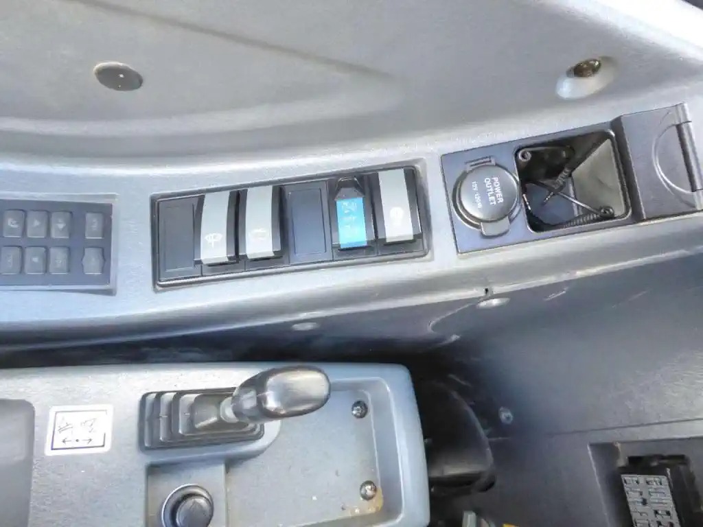 Mini-pelle compacte CASE CX 60C – modèle d’occasion – Image 21