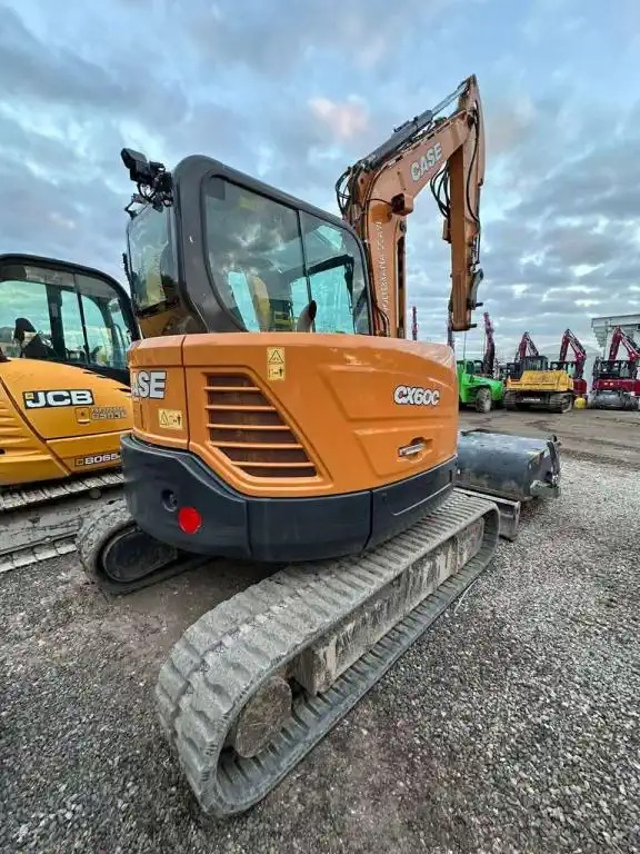 Mini-pelle d’occasion CASE CX60C