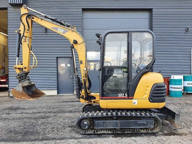 Mini-pelle d’occasion Caterpillar 302.5 – Image 2