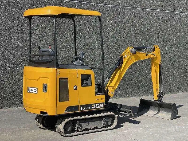 Mini-pelle d’occasion JCB 15C-1