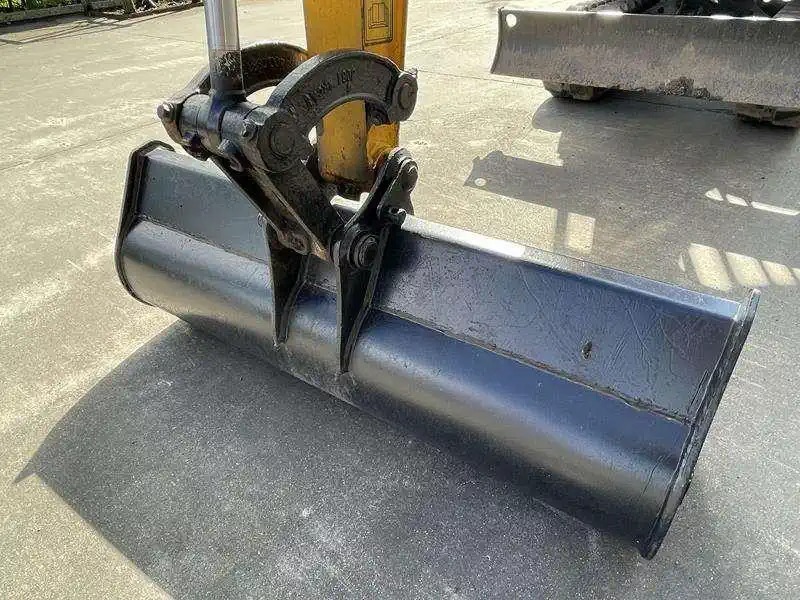 Mini-pelle d’occasion JCB 15C-1 – Image 17