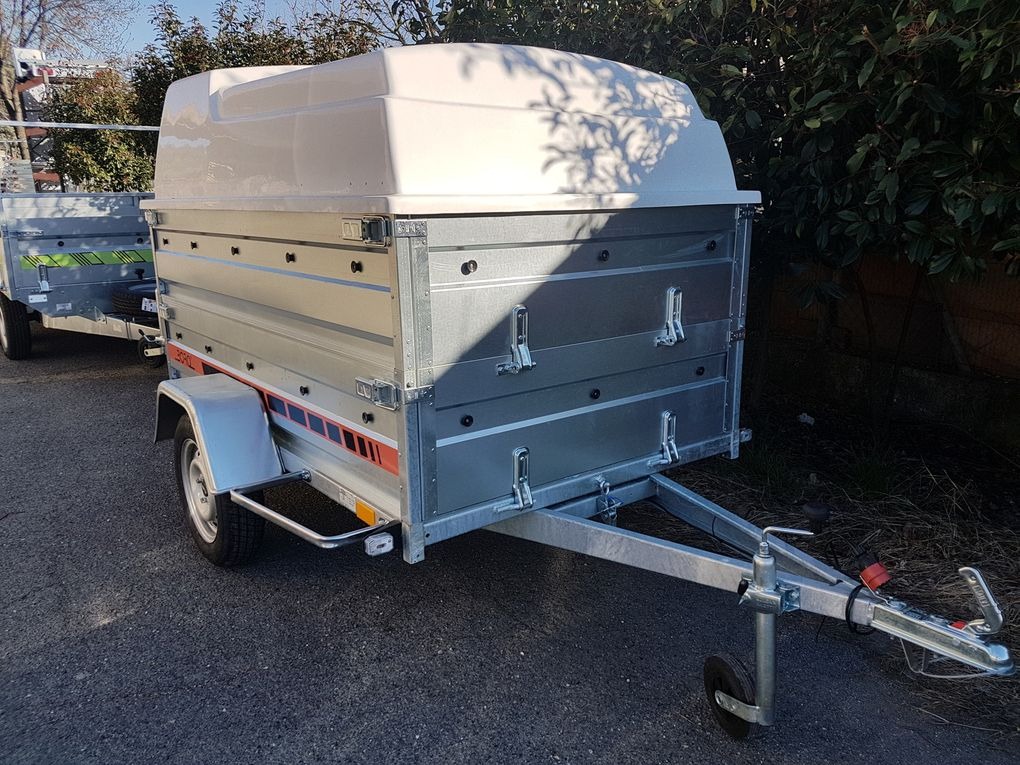 Remorque Bagagère Boro Niewiadow BO720 charge utile 580kg pour un ptac 750kg