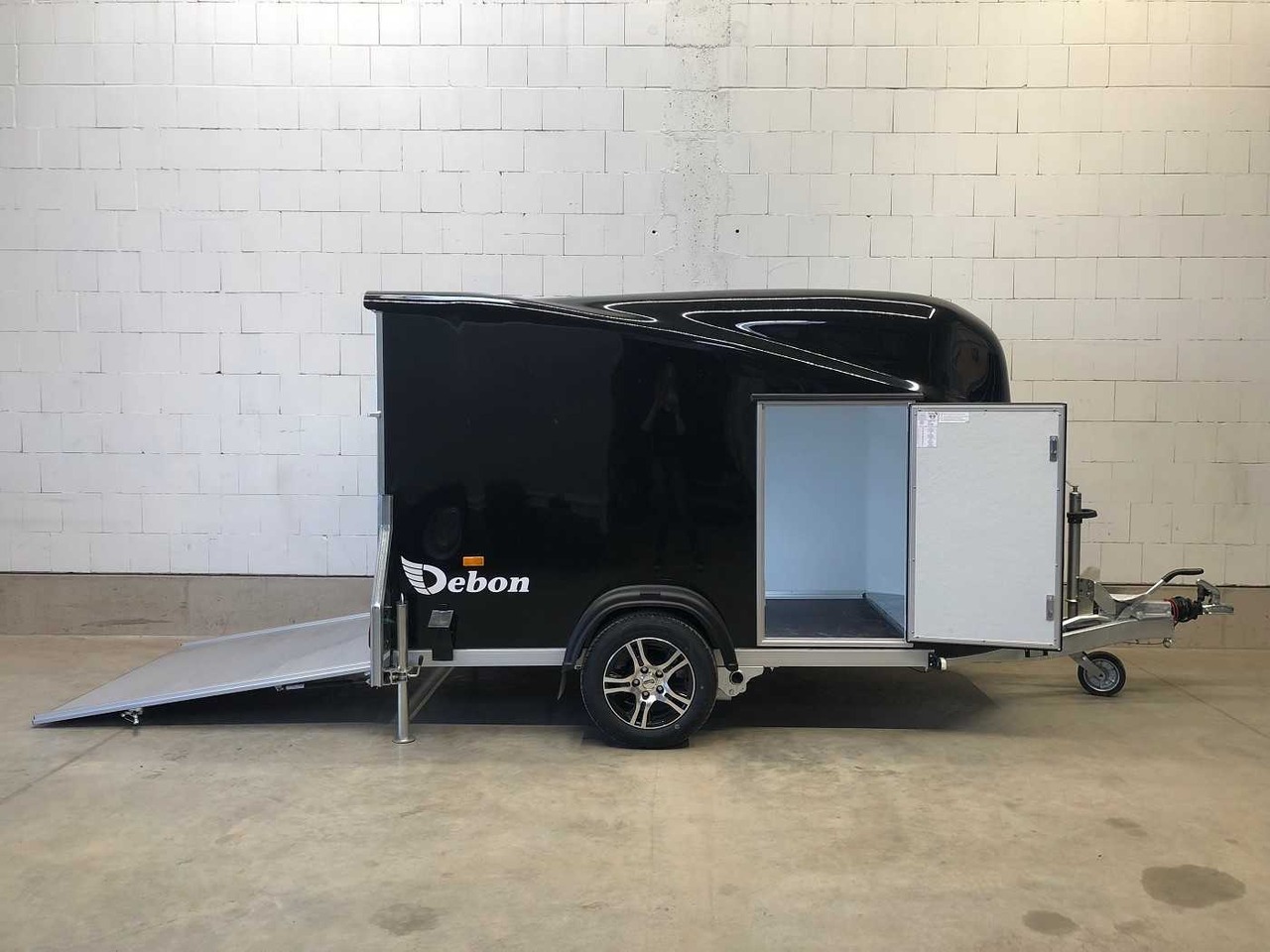 Remorque fourgon Debon Cargo 1300 avec porte latérale