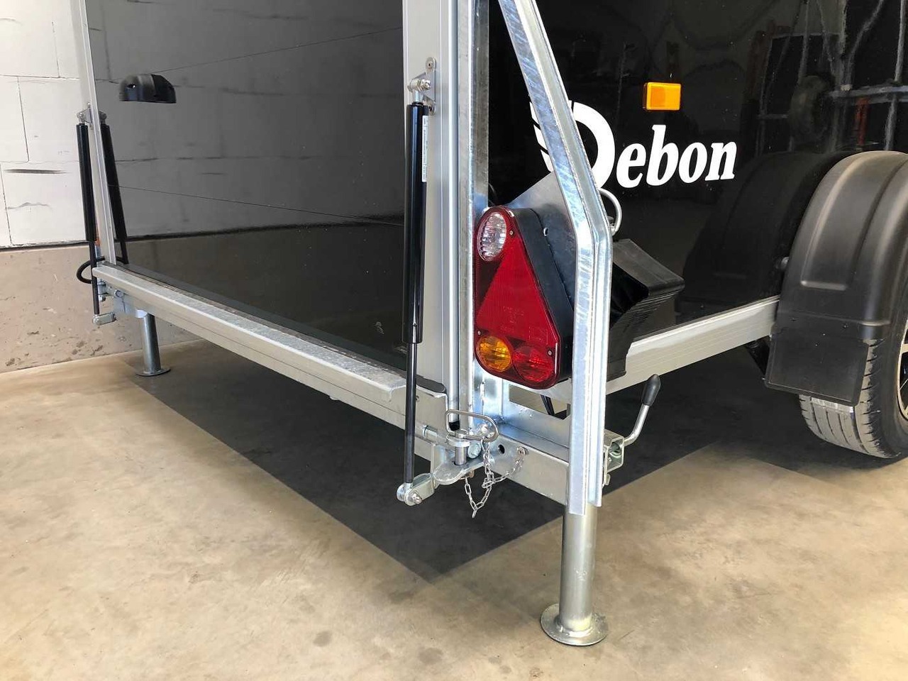 Remorque fourgon Debon Cargo 1300 avec porte latérale – Image 3